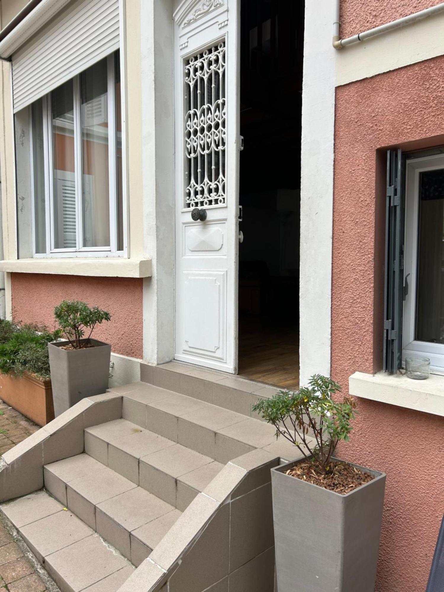 Paris Eiffel Tower Et Disney Apartments, Parkings Gratuits Et Securises, 10 Minutes Metro To Paris Nogent-sur-Marne Exterior foto